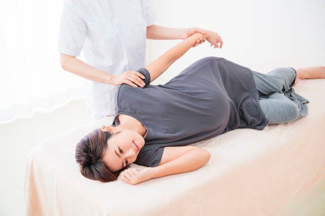妊婦整体.jp